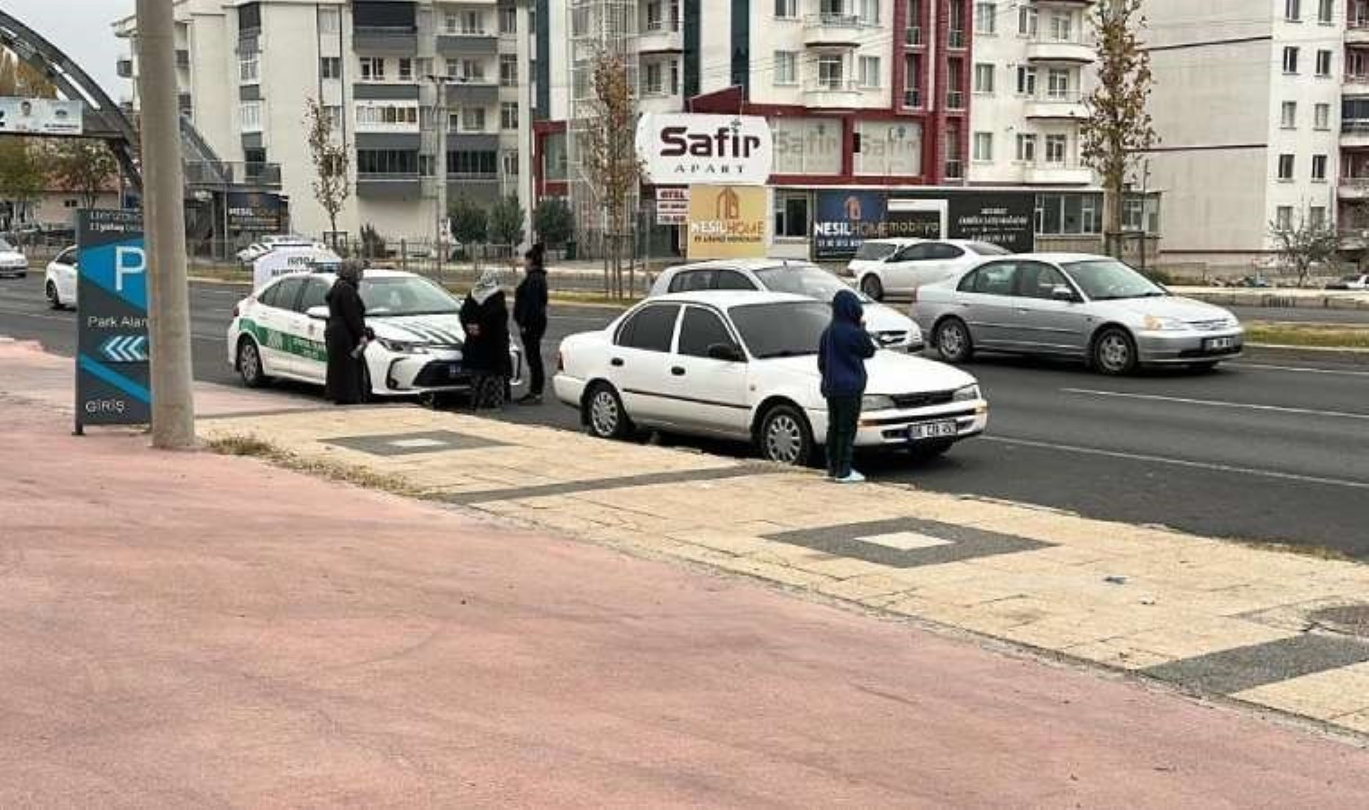 Aksaray’da otomobilin çarptığı 2 çocuk yaralandı